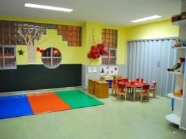 Escuela Infantil Anjos sala con colchonetas